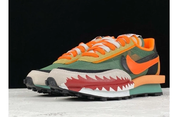 sacai BV0073-081 LD Shark Nike Big Waffle 0828